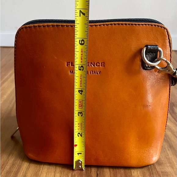 VTG Florence Italian Leather Mini Crossbody - Picture 13 of 16